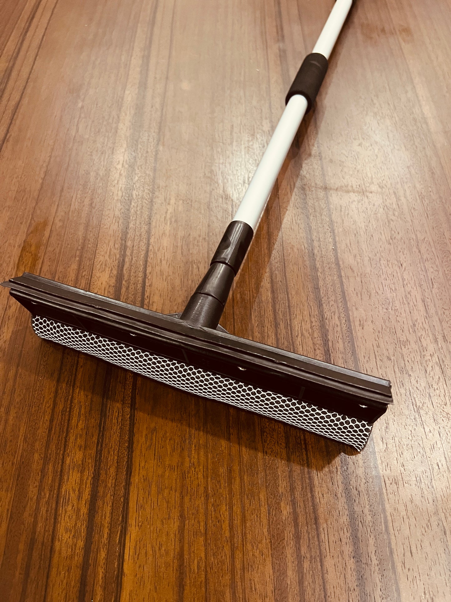 Extendable Window Wiper