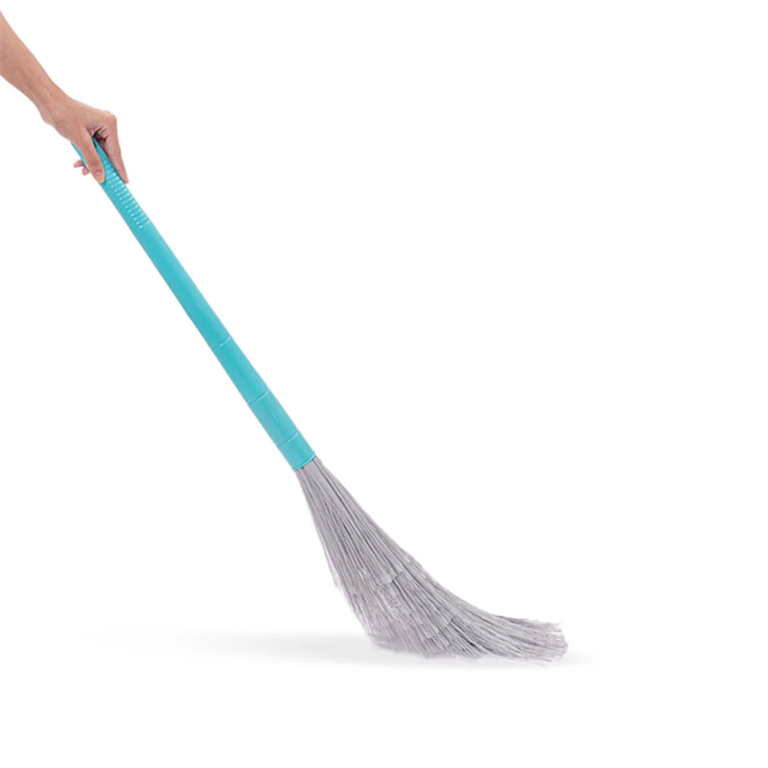Zero-Dust Broom